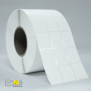 ROLLOS DE ETIQUETA EN PAPEL BLANCO DE  3.3 CM POR 4.2 CM - PARA IMPRESORAS SEMIINDUSTRIALES E INDUSTRIALES - PT00422
